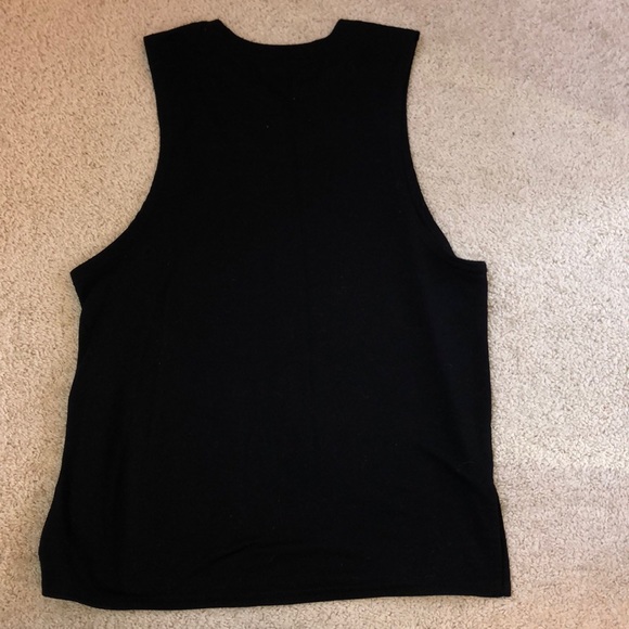 Tank - Picture 4 of 4